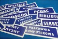 Przykładowe tabliczki na drzwi