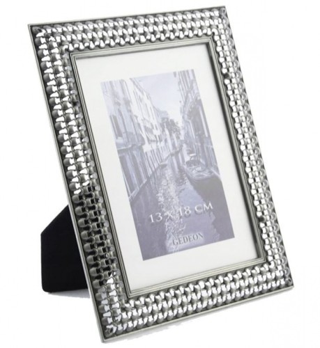 a7f551a50d80f49b0ef56675117e3261