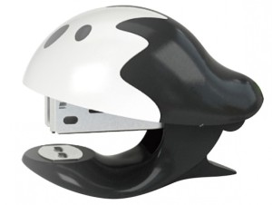 Zszywacz KEYROAD Mini+zszywki, zszywa do 20 kartek, pakowane na displayu, mix kolorów