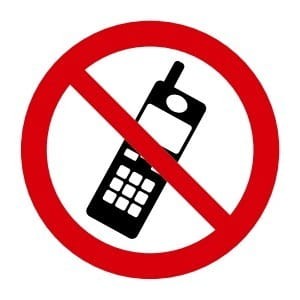 zakaz-uzywania-telefonow-komorkowych.jpg